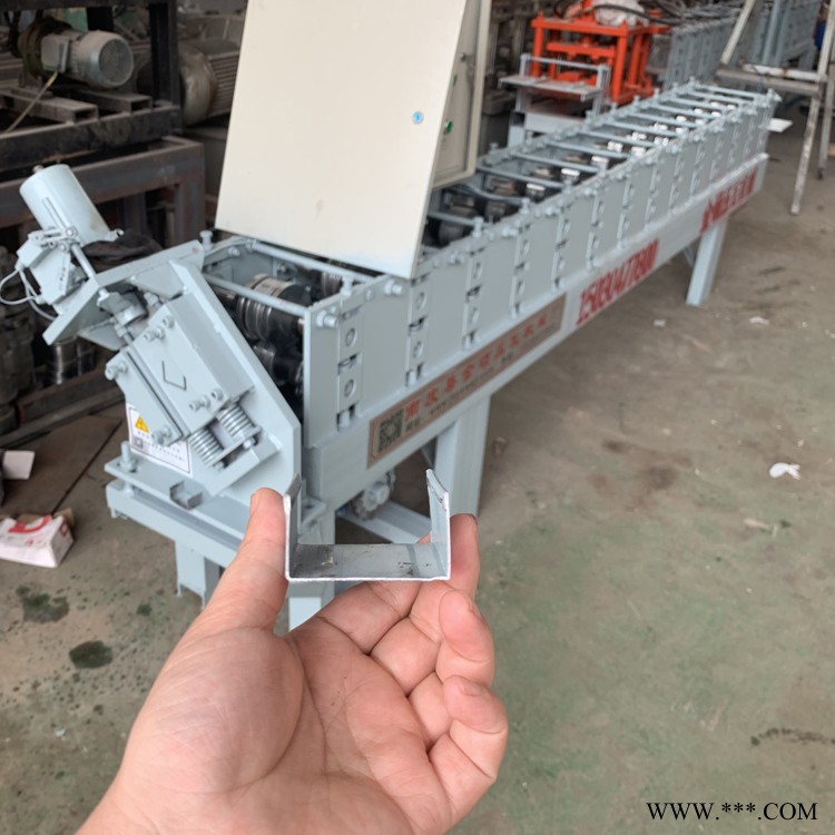 包边机器 U型槽包边机器 金硕 镀锌板地槽机器 铝板地槽机器 现货供应图2