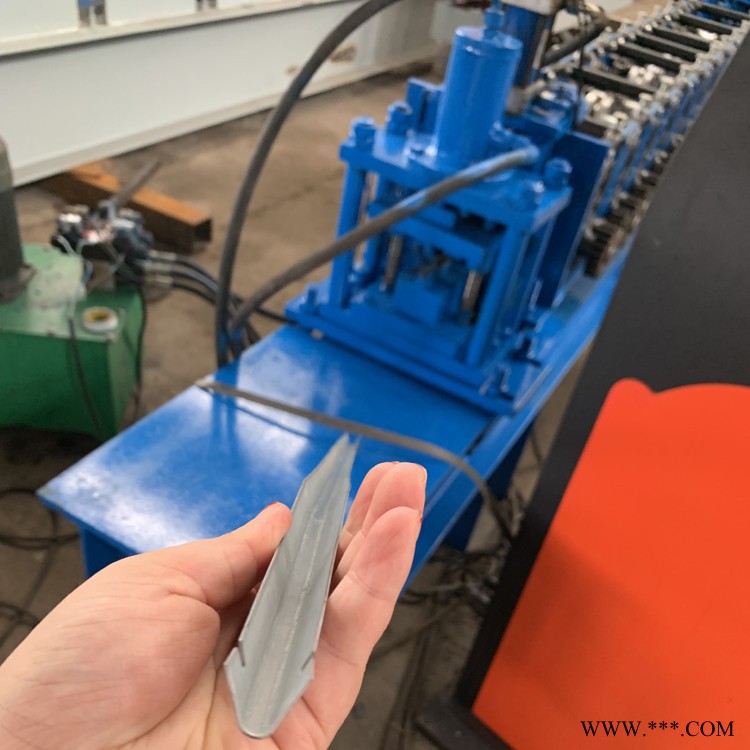金硕 定做铝板成型机器 铝板成型机设备 铝板成型机 生产各种 彩钢冷弯设备图2