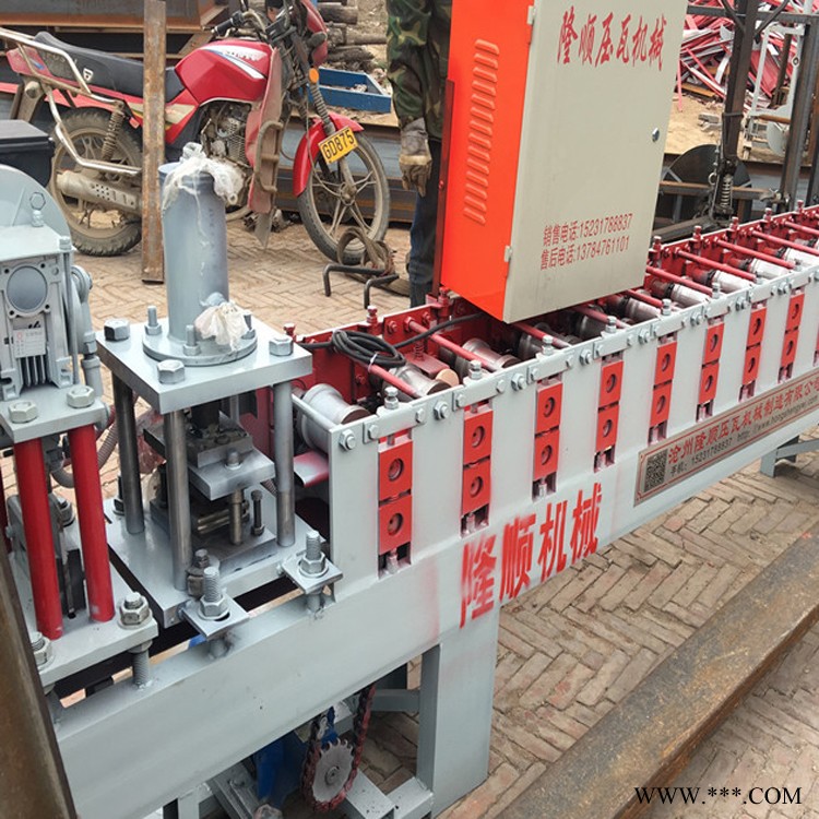 铁皮广告扣板机 铝板扣板机 昌益 全自动变频扣板机图2