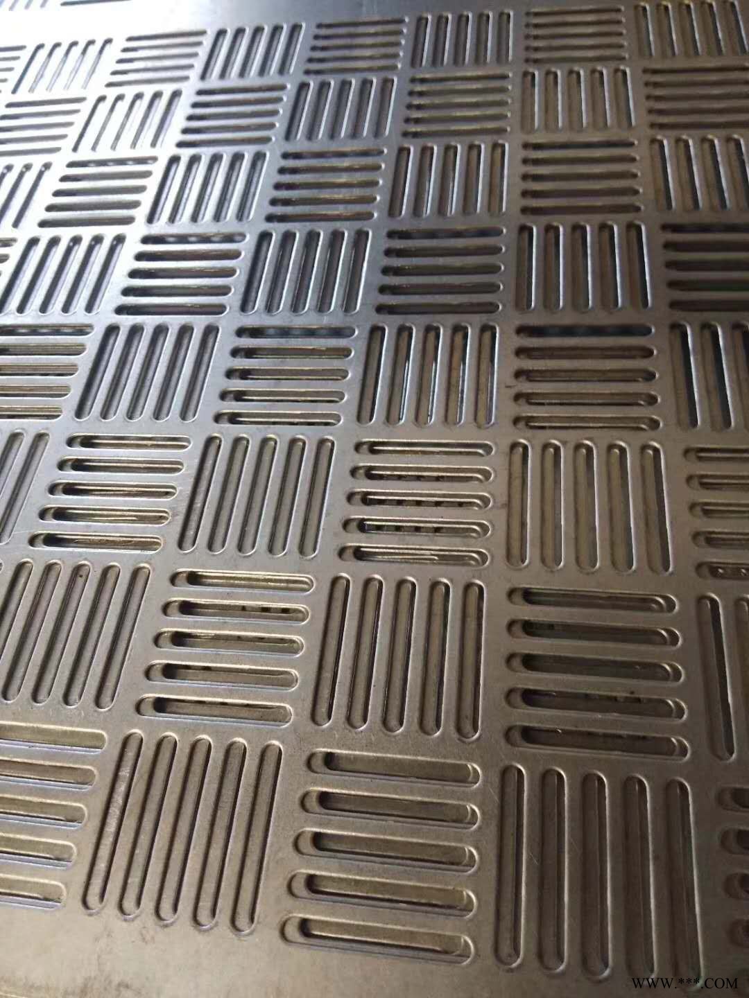 铝板镀锌板冲孔网 塞北电梯门冲孔穿孔筛板不锈钢材质、 铝板镀锌板冲孔网生产厂家图3