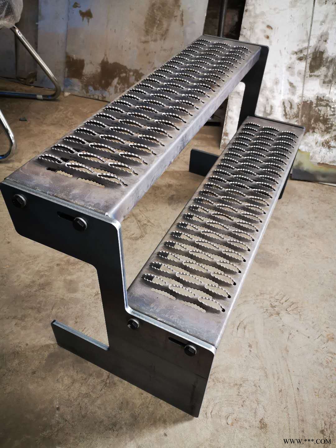 电梯门冲孔 塞北圆孔网板铝板材质 电梯门冲孔生产厂家图4