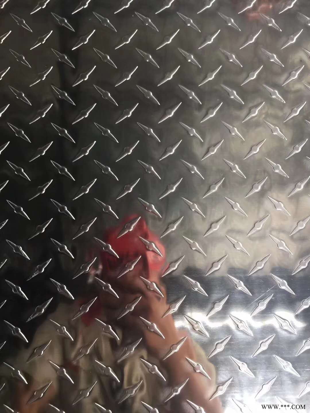 众岳铝业5052铝板散热器铝板可定尺切割图7