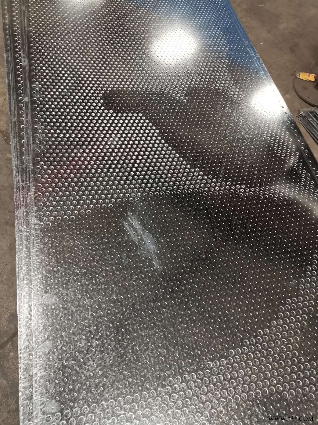 钢板冲孔板 塞北移动护栏冲孔网厂家铝板材质 钢板冲孔板价格实惠图2