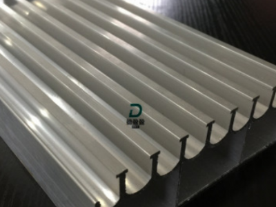 厂家直销LED灯条贴片铝型材 灌胶机铝型材点胶机型材现货直发图3