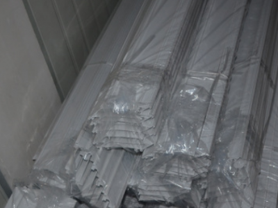 上海艺强厂家供应pvc型材 非标定制塑料型材图3