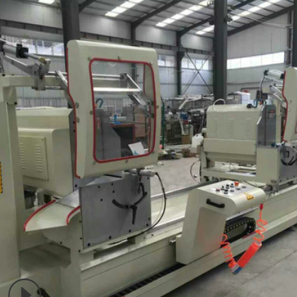 济南厂家 定制 铝工业型材数控重型任意角双头切割锯机械设备图1