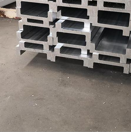 供应8mm花纹铝板 船舶设备平台用铝板 加工生产五条筋花纹铝 铝合金板 工程机械铝材 通风槽铝导轨图2